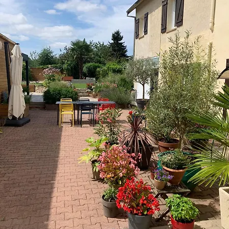 Le Temps Retrouve Frühstückspension 3*